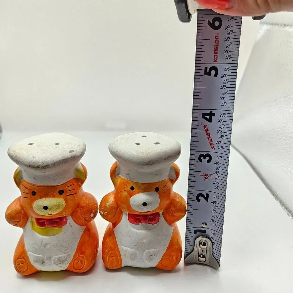 VINTAGE Salt Pepper Shakers Ceramic CHEF BEARS 1980's